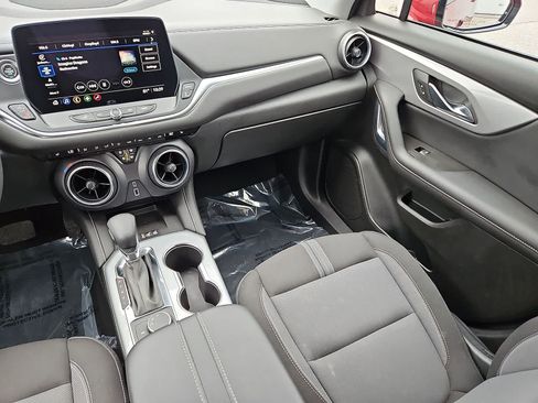 Certified 2023 Chevrolet Blazer LT w/ Convenience Package FWD image 12