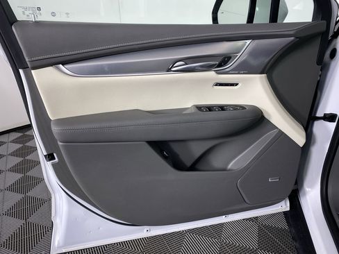 Certified 2023 Cadillac XT5 Premium Luxury w/ Technology Package image 13