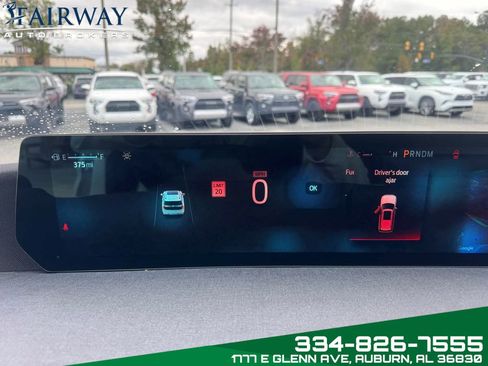 Used 2025 Ford Expedition Active image 21