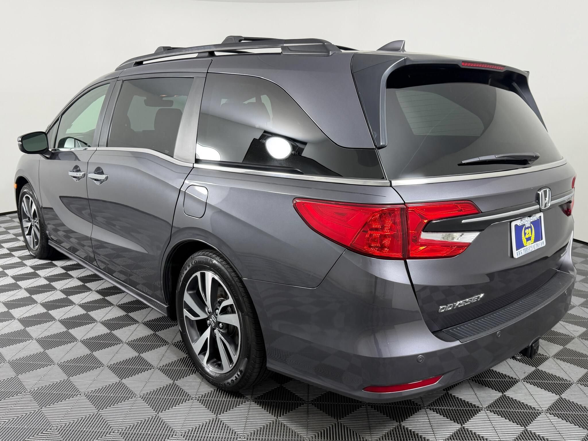 Used 2021 Honda Odyssey Touring image 7
