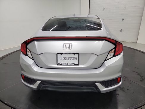 Used 2019 Honda Civic EX image 8