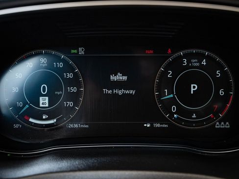 Used 2022 Jaguar E-PACE SE image 26