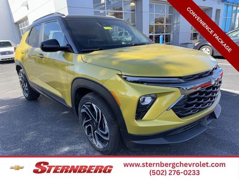 Used 2025 Chevrolet TrailBlazer RS w/ Convenience Package FWD image 1