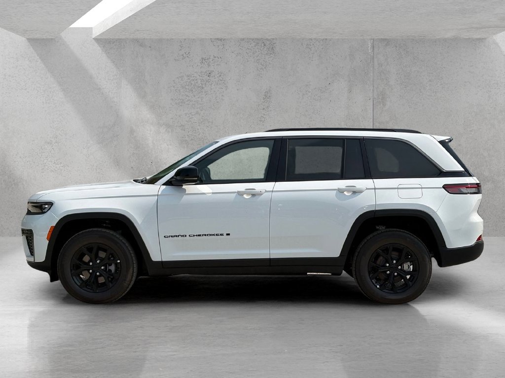 New 2026 Jeep Grand Cherokee 2WD image 8