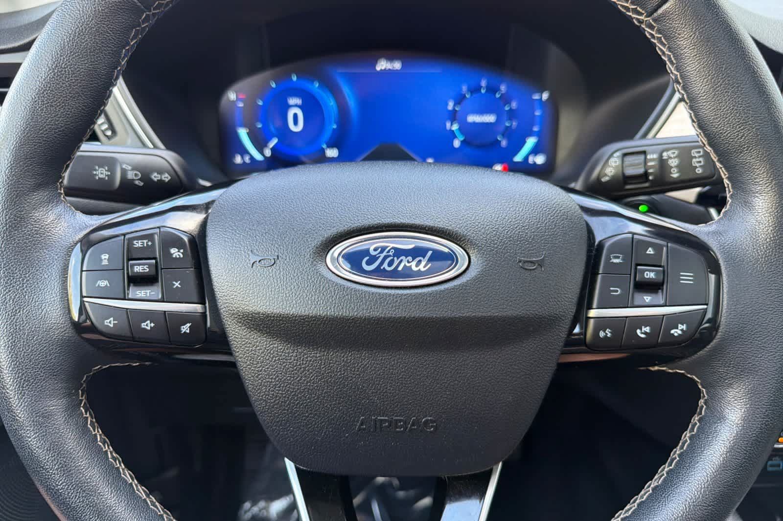 Used 2021 Ford Escape Titanium w/ Titanium Elite Package AWD/4WD image 27