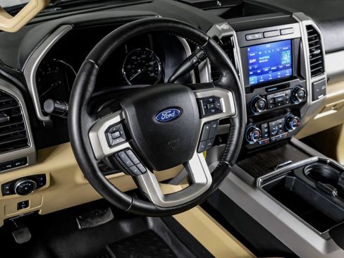 Used 2021 Ford F450 Lariat w/ Lariat Value Package AWD/4WD image 15