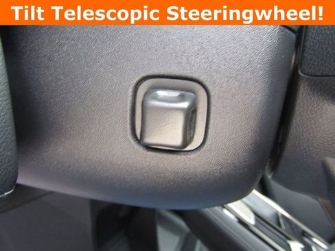 Used 2025 Buick Enclave Avenir w/ Super Cruise Package image 8