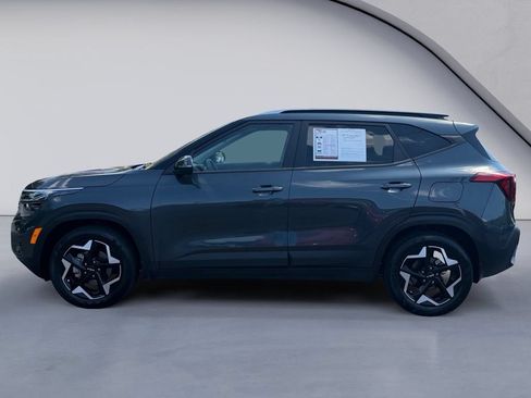 Used 2025 Kia Seltos S FWD image 2