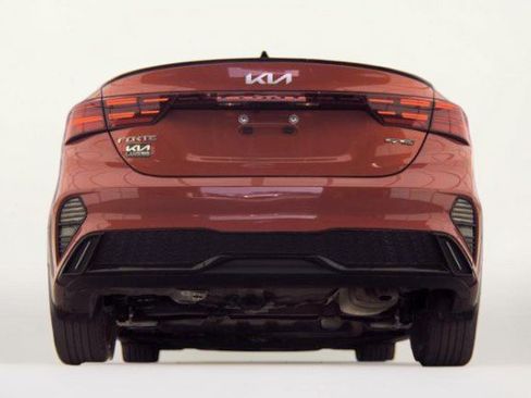Used 2023 Kia Forte GT-Line w/ GT-Line Premium Package FWD image 7