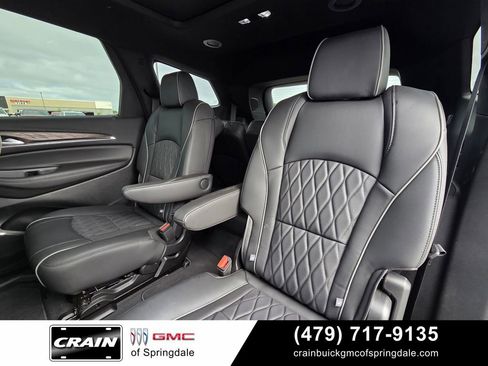 Used 2023 Buick Enclave Avenir w/ Avenir Technology Package AWD/4WD image 24