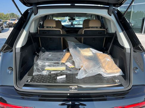New 2025 Audi Q7 3.0T Premium Plus image 12