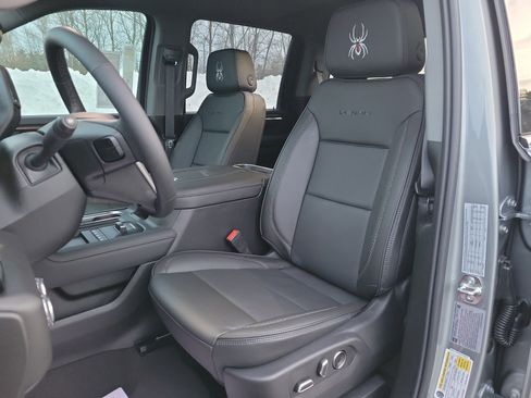 New 2026 GMC Sierra 2500 Denali w/ Denali Reserve Package image 4