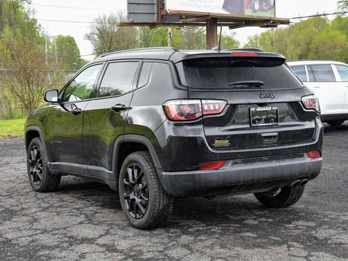 Certified 2022 Jeep Compass Latitude w/ Sun and Sound Group AWD/4WD image 5