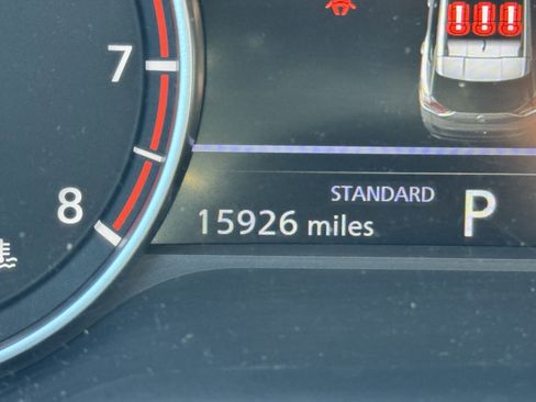 Used 2023 Nissan Rogue SV w/ SV Premium B Package image 5