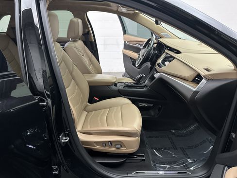 Used 2022 Cadillac XT5 Sportv w/ Platinum Package AWD/4WD image 27