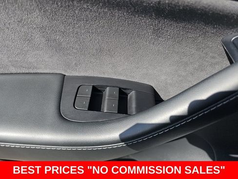 Used 2022 Tesla Model Y Performance AWD/4WD image 29