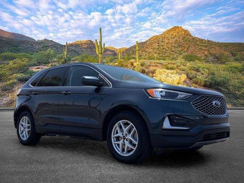 Used 2024 Ford Edge SEL AWD/4WD image 2
