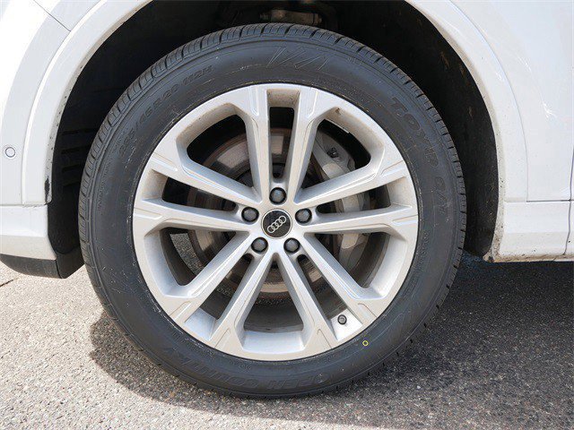 Used 2025 Audi Q7 3.0T Premium Plus AWD/4WD image 9