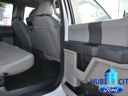 Used 2022 Ford F250 XL w/ Power Equipment Group AWD/4WD image 15
