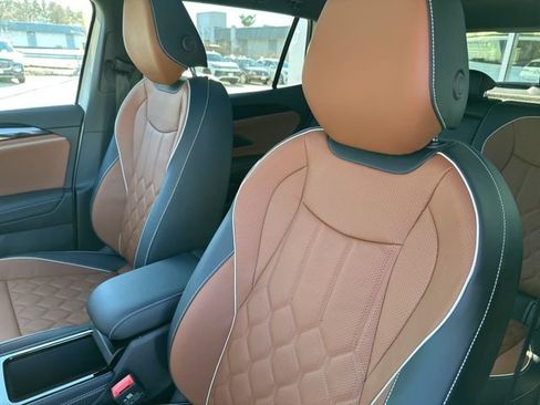 New 2026 Volkswagen Tiguan SEL R-Line image 13