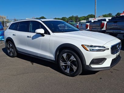 Used 2020 Volvo V60 T5 Cross Country