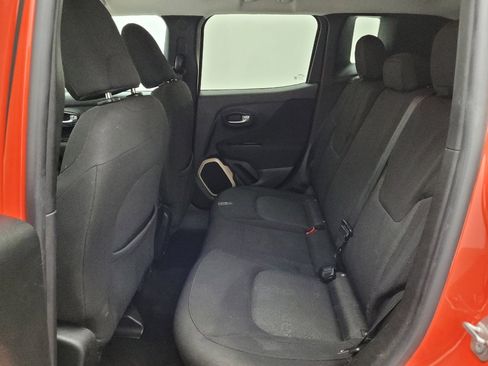 Used 2016 Jeep Renegade Latitude image 18