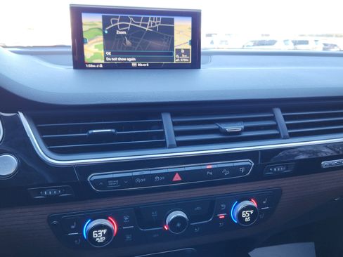 Used 2017 Audi Q7 2.0T Premium Plus w/ Premium Plus Package image 10