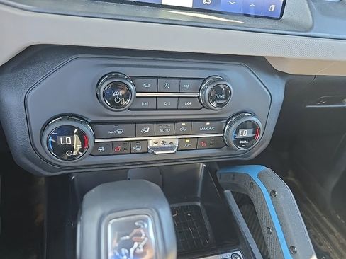 Used 2024 Ford Bronco Wildtrak AWD/4WD image 20