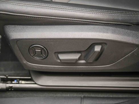 Used 2022 Audi Q3 2.0T Premium w/ Convenience Package AWD/4WD image 22
