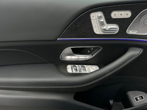 New 2026 Mercedes-Benz GLS 450 4MATIC image 21