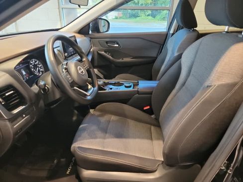 Used 2022 Nissan Rogue SV image 10