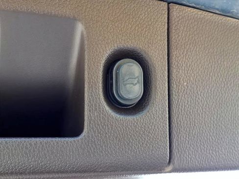 Used 2020 GMC Yukon XL Denali w/ Denali Ultimate Package image 10