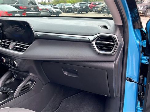 Used 2025 Chevrolet TrailBlazer LS w/ LS Confidence Package image 16