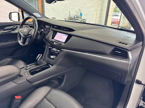 Used 2021 Cadillac XT5 Premium Luxury FWD image 56