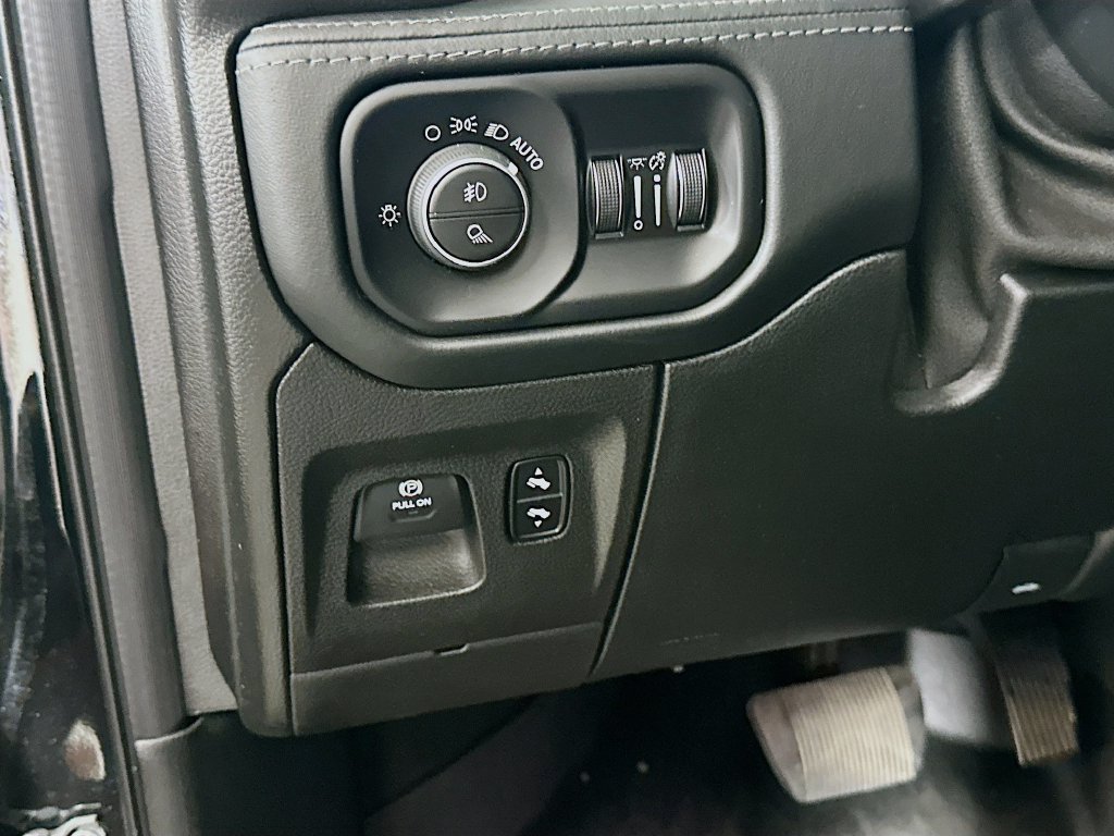 Used 2020 RAM 1500 Limited AWD/4WD image 18