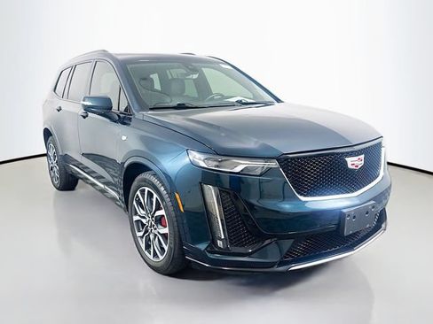 Used 2024 Cadillac XT6 Sport w/ Technology Package AWD/4WD image 3