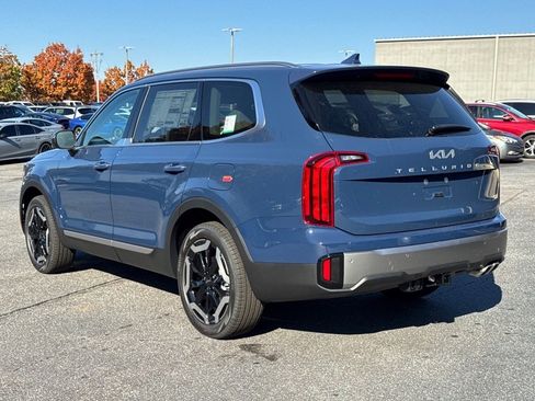 New 2025 Kia Telluride S image 5