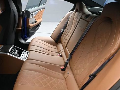 Used 2022 BMW M8 Gran Coupe xDrive Competition w/ M Carbon Exterior Package AWD/4WD image 21