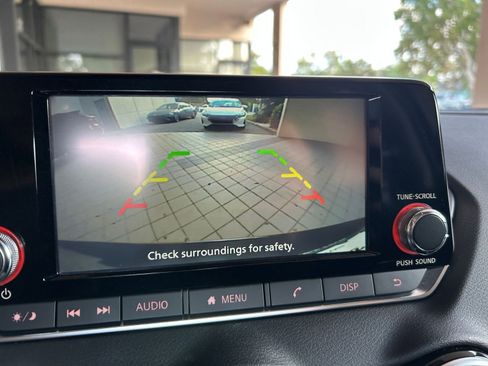 Used 2025 Nissan Sentra S image 17