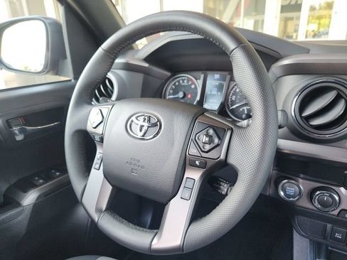 Certified 2023 Toyota Tacoma TRD Off-Road AWD/4WD image 22