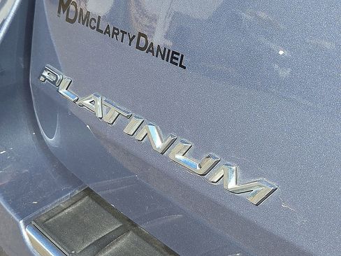 Used 2021 Ford Explorer Platinum w/ Equipment Group 601A image 8