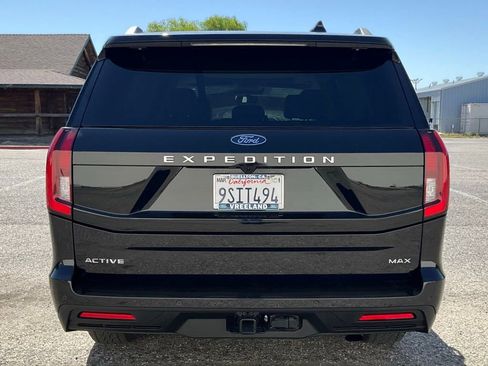 Used 2025 Ford Expedition Max Active AWD/4WD image 13