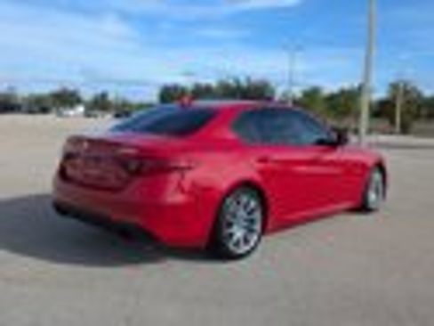 Used 2022 Alfa Romeo Giulia Sprint image 31