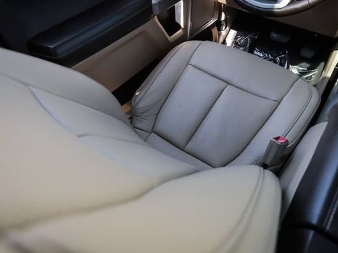 Used 2018 Ford F150 Lariat w/ Equipment Group 502A Luxury AWD/4WD image 49