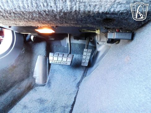 Used 1987 Chevrolet Corvette Coupe image 35