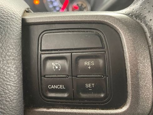 Used 2022 RAM 3500 Tradesman w/ Chrome Appearance Group AWD/4WD image 21