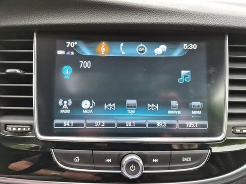 Used 2018 Buick Encore Essence AWD/4WD image 20