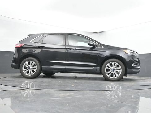 Used 2022 Ford Edge Titanium w/ Equipment Group 301A AWD/4WD image 30