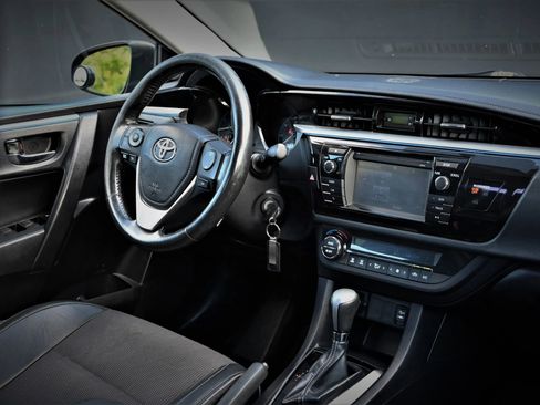 Used 2015 Toyota Corolla S FWD image 12