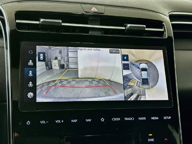Certified 2023 Hyundai Santa Cruz Limited AWD/4WD image 18